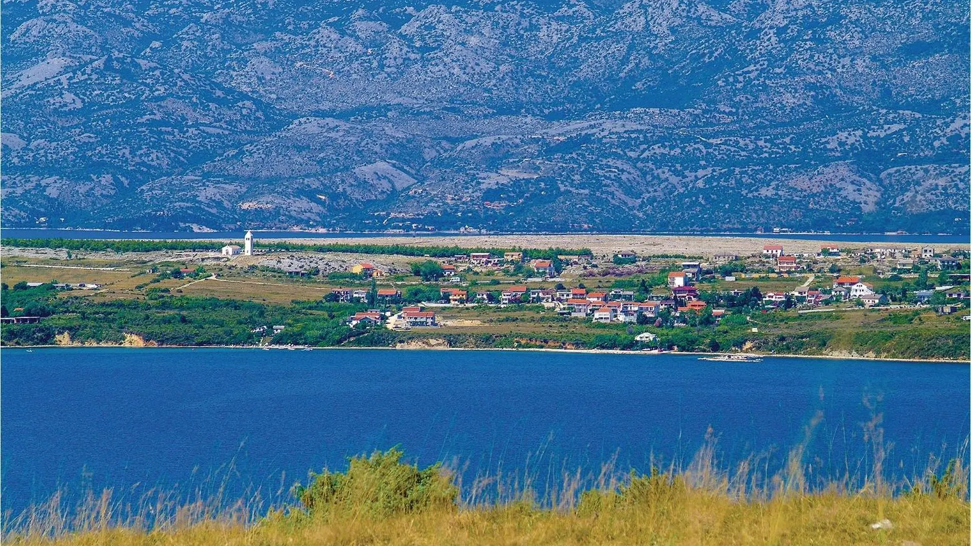 2 Bedroom Lovely Apartment In Rtina